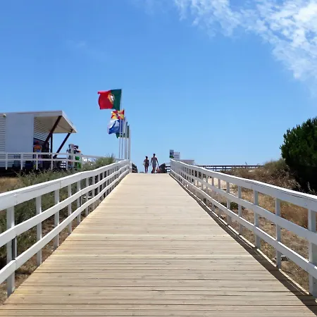 Villa V3 Rosada- Piscina Privativa, Estacionamento, Ar-condicionado, Familiar Vilamoura