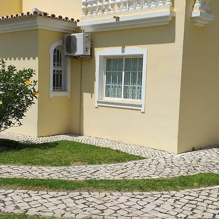 V3 Rosada- Piscina Privativa, Estacionamento, Ar-condicionado, Familiar Villa