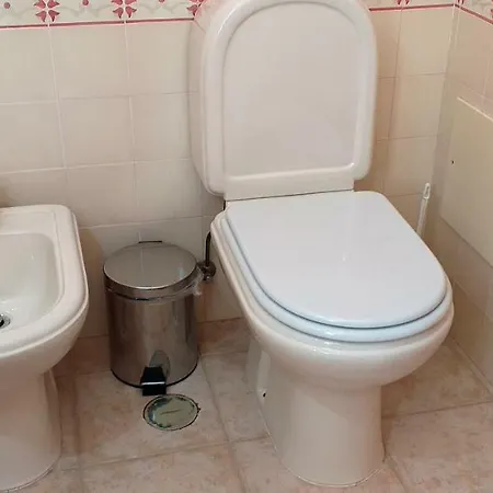 Villa V3 Rosada- Piscina Privativa, Estacionamento, Ar-condicionado, Familiar *