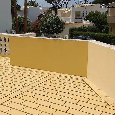 V3 Rosada- Piscina Privativa, Estacionamento, Ar-condicionado, Familiar Villa Vilamoura