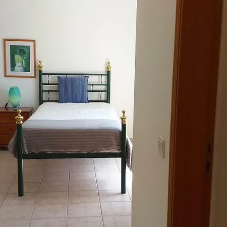 Villa V3 Rosada- Piscina Privativa, Estacionamento, Ar-condicionado, Familiar Vilamoura